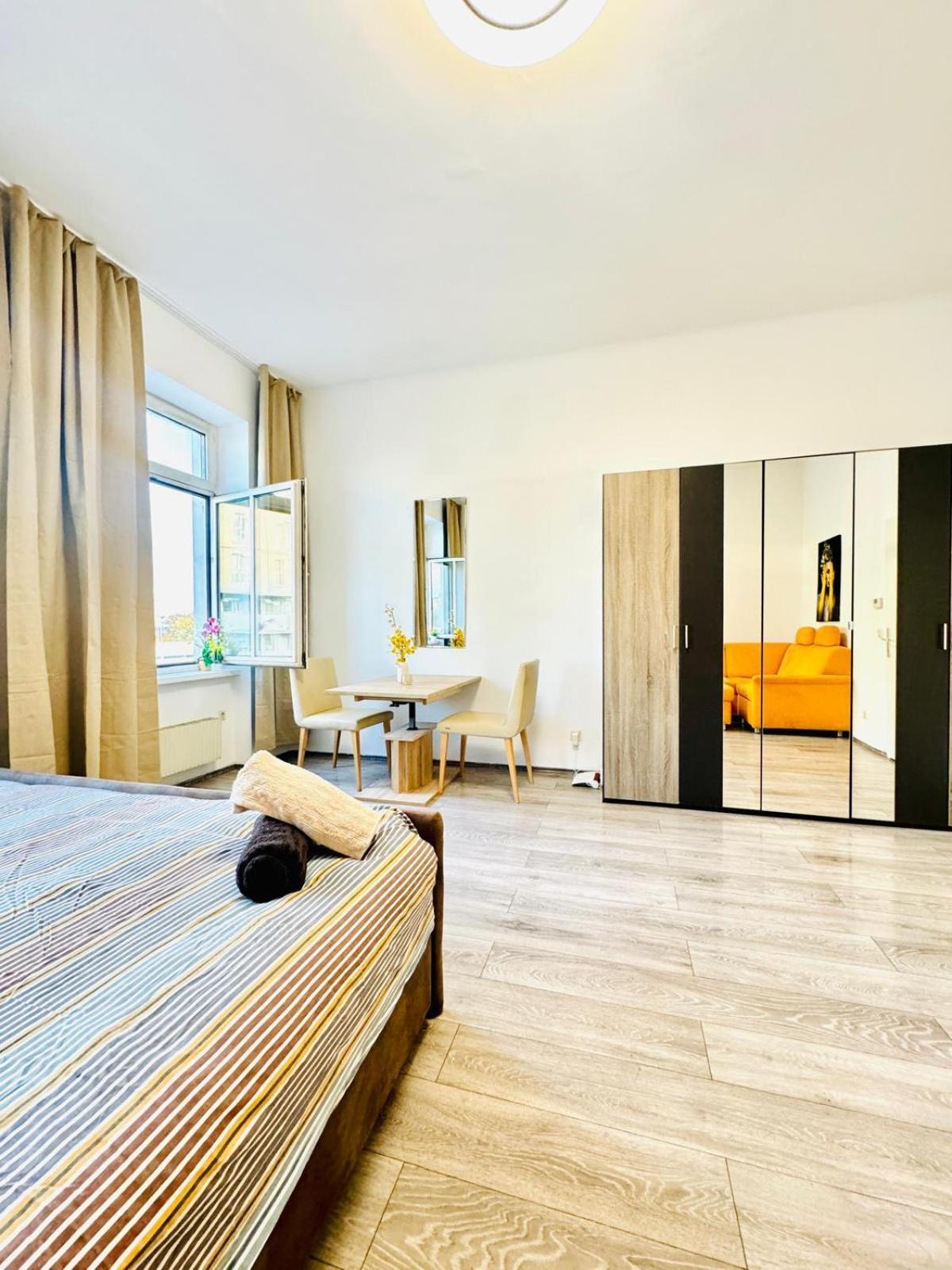 Apartamento Comfy 3br In A Shared Apt, 10min To Fac Platz Viena