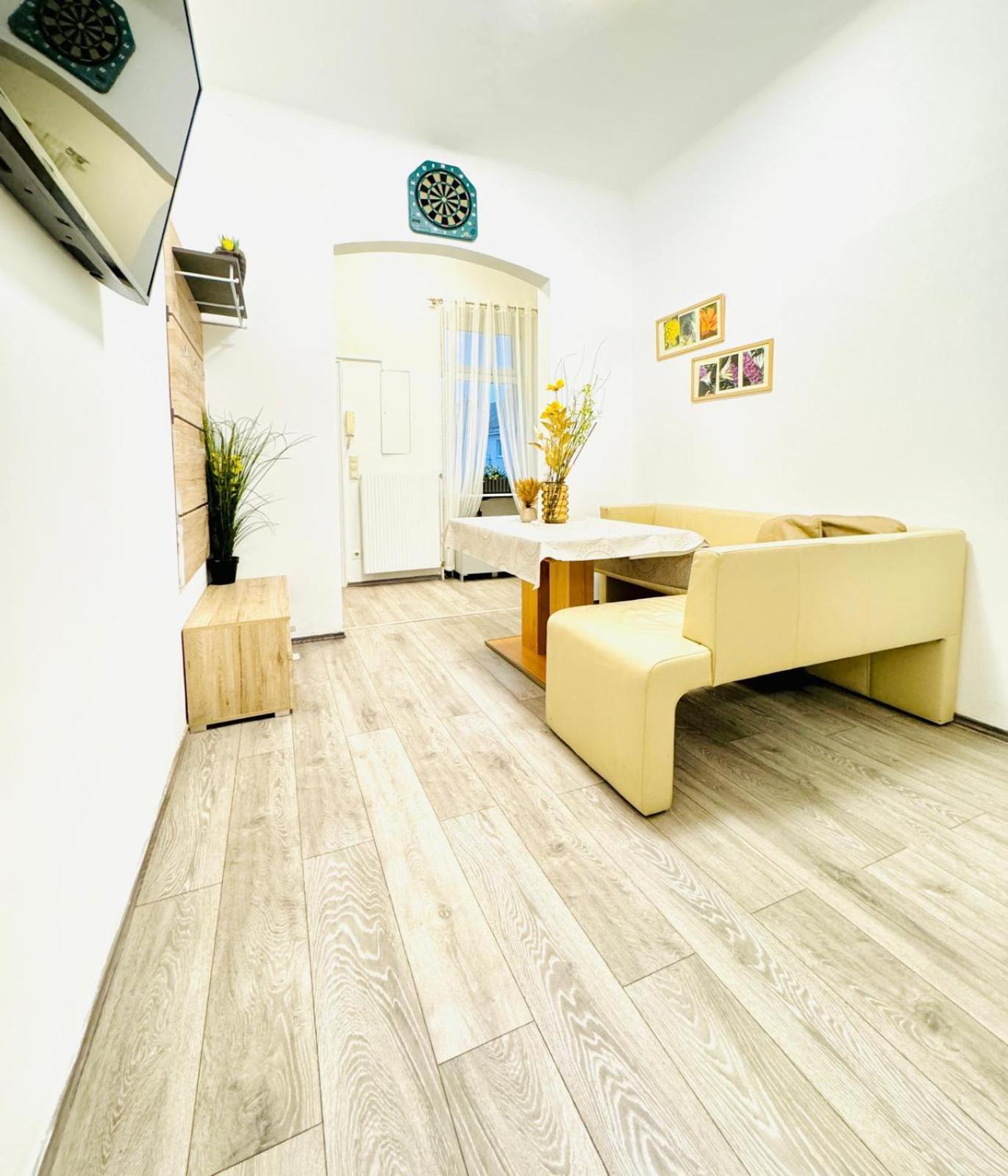 Apartamento Comfy 3br In A Shared Apt, 10min To Fac Platz Viena