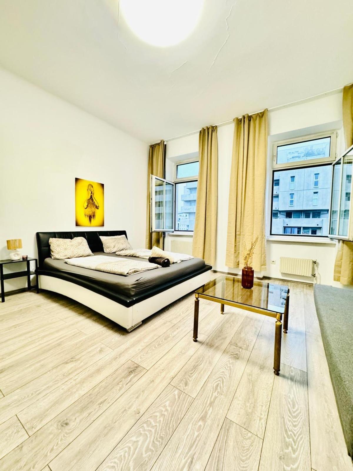 Comfy 3br In A Shared Apt, 10min To Fac Platz Apartamento *